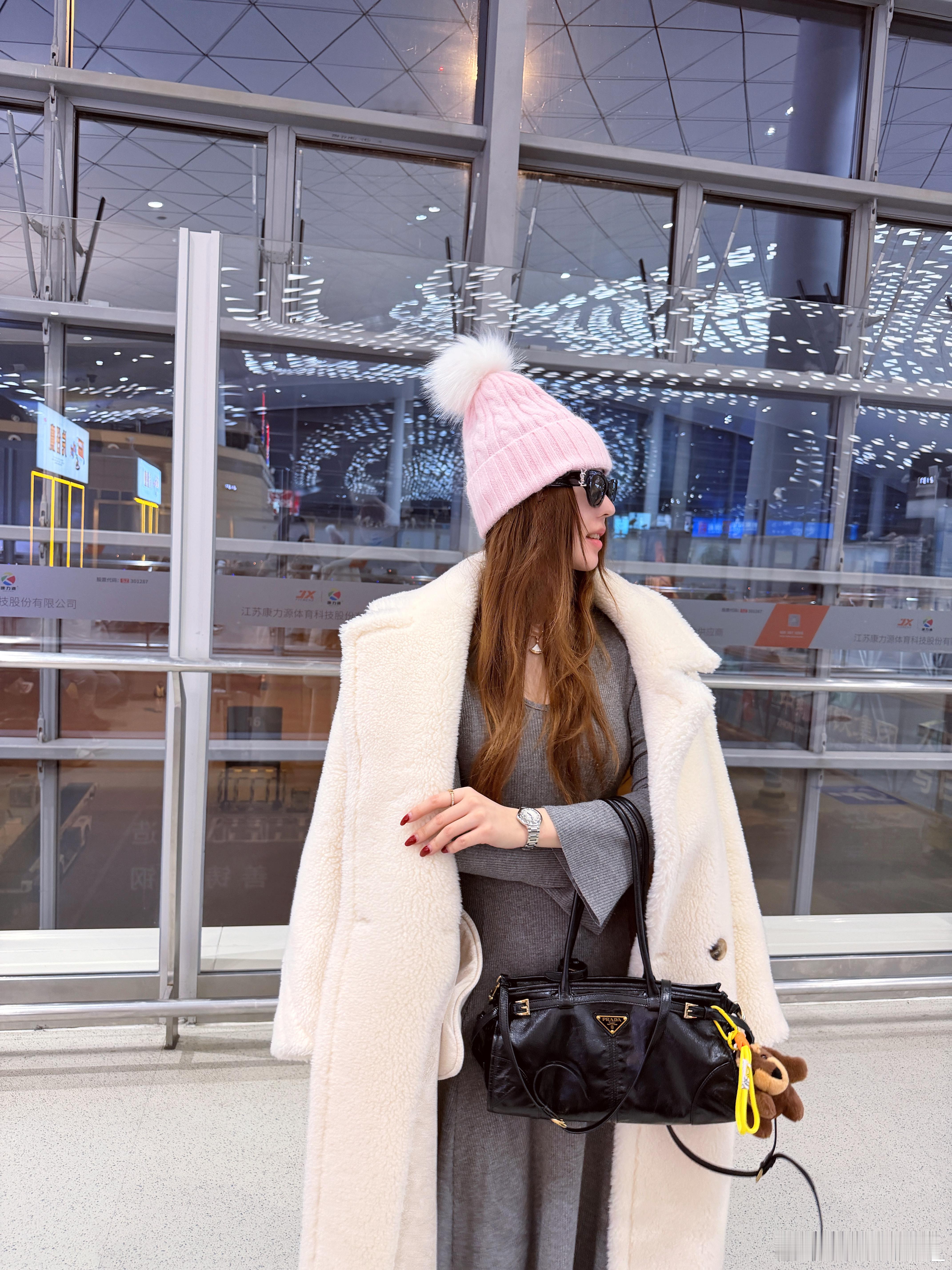 最幸福的就是去机场的路上因为我又要出发啦🛫机场出发记录幸福旅行