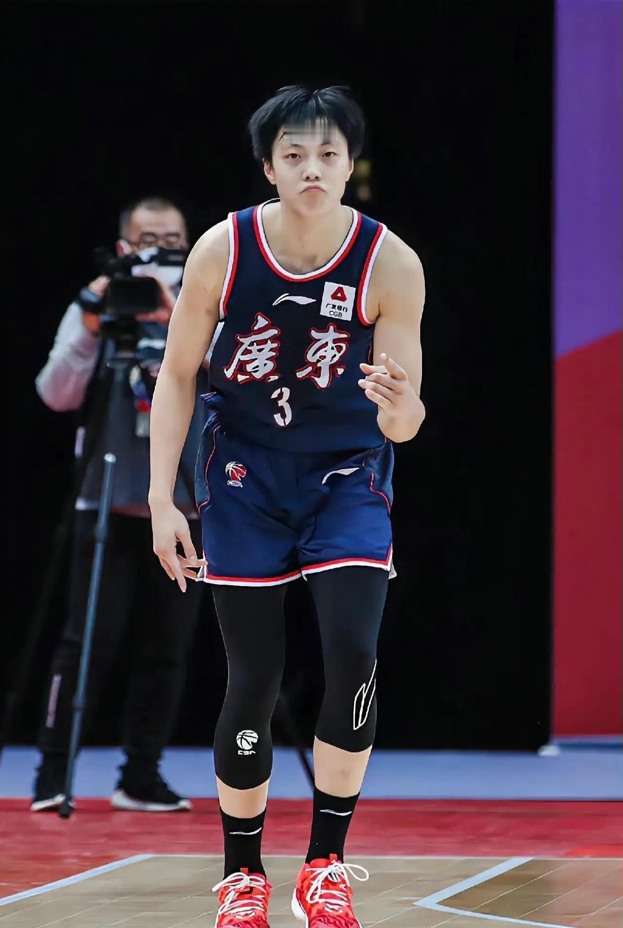 太欺负人了[笑着哭]，广东119-98大胜吉林，看看数据，广东的明星球员发挥如何？