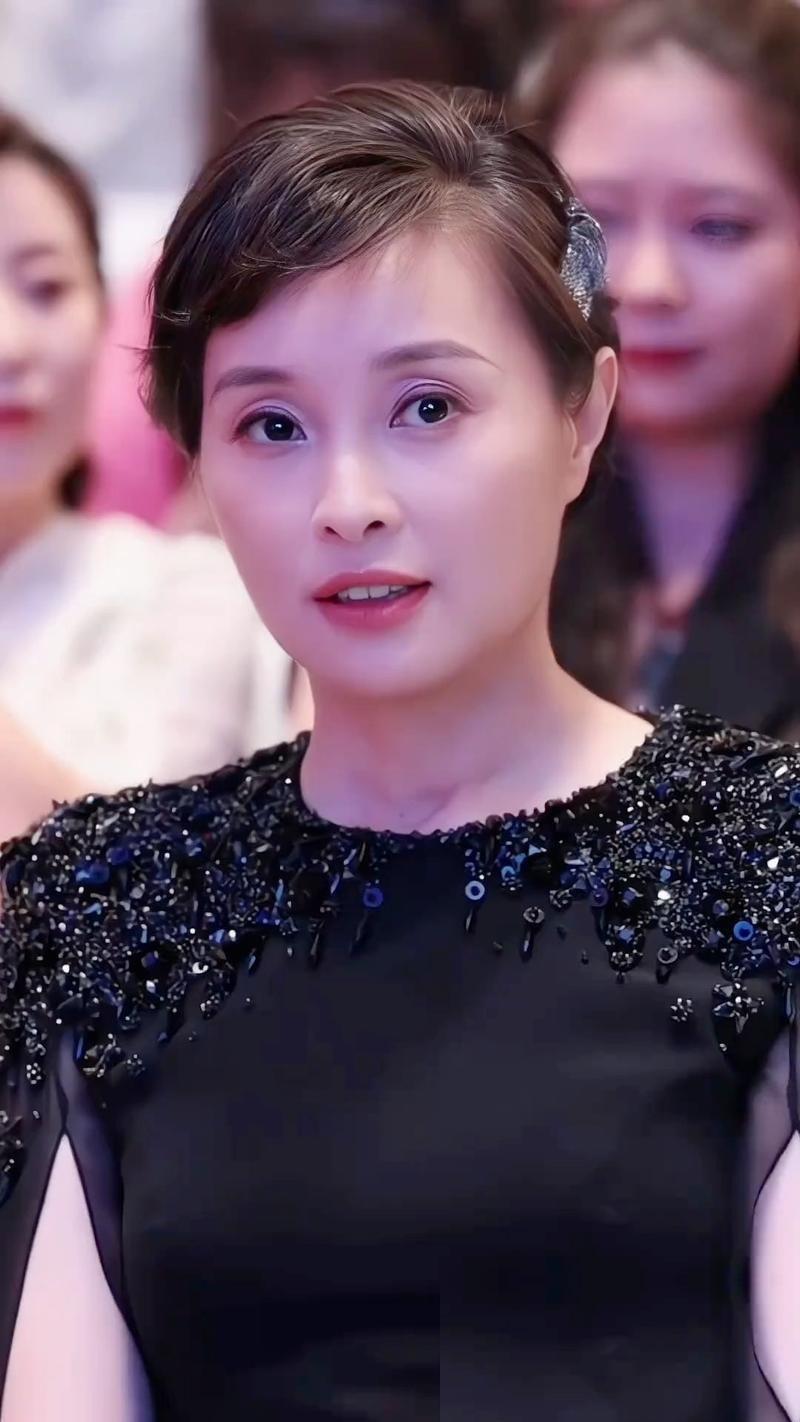 最近娱乐圈有个挺有意思的现象，不知道大家发现了没？你仔细看看吴越、刘敏涛，再看看