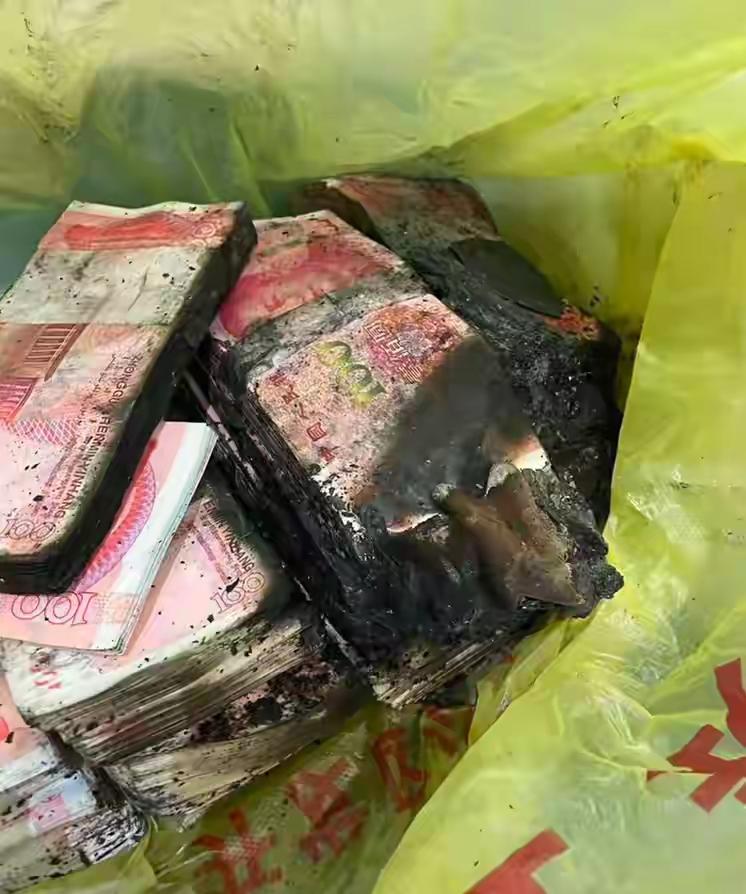 这是近期发生在大连的真实事件：2026年4月末，大连西岗区一住户家中失火，老人