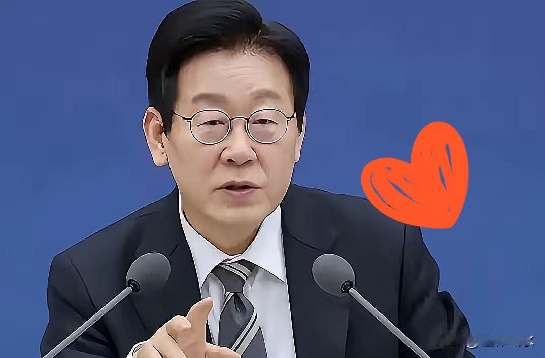 韩国年轻人的汉字水平太差了，连历史书都看不懂。韩国总统李在明在一次教育会议上自嘲