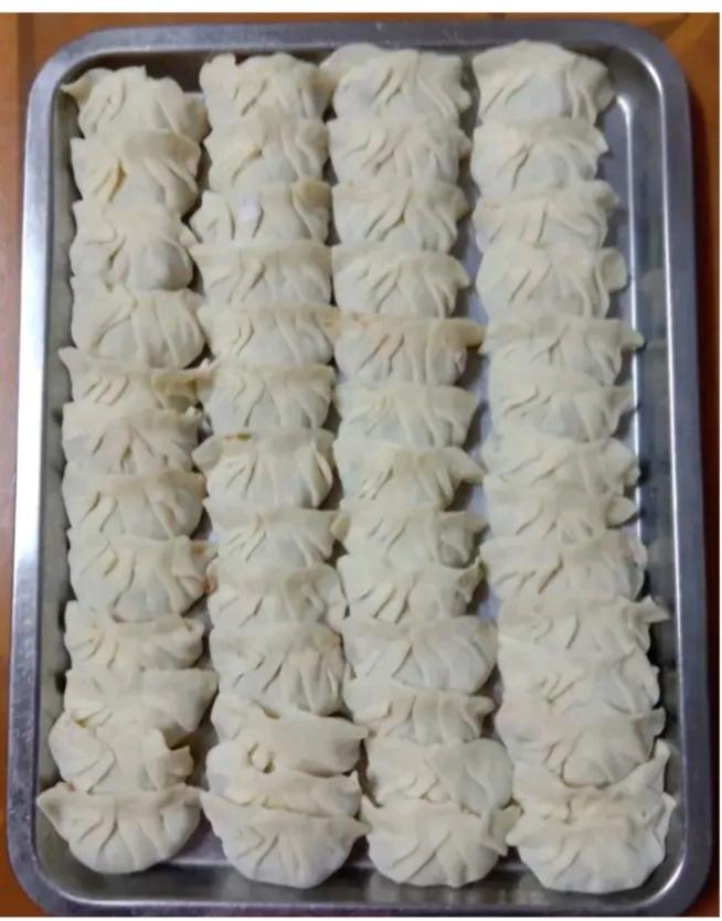 你喜欢吃饺子和馄饨吗？不知道为什么？我一点不喜欢吃饺子和馄饨，不管是外面大厨做的