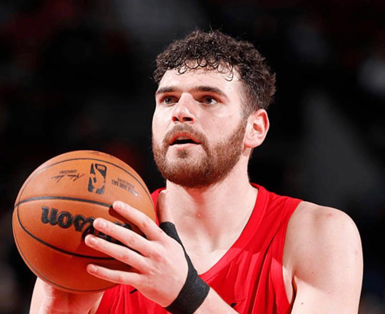 NBA常规赛，开拓者108-130主场不敌骑士，吞下一波五连败，战绩来到23胜2