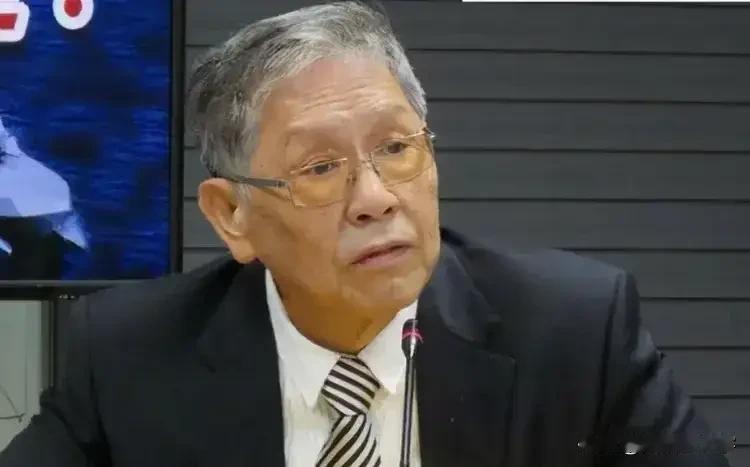 听帅化民这老爷子点评老美真是一种享受，昨（30）日帅化民说，你看老美建国250年