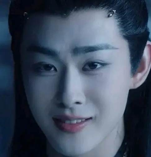 田嘉瑞以前长这样啊？？好搞笑啊