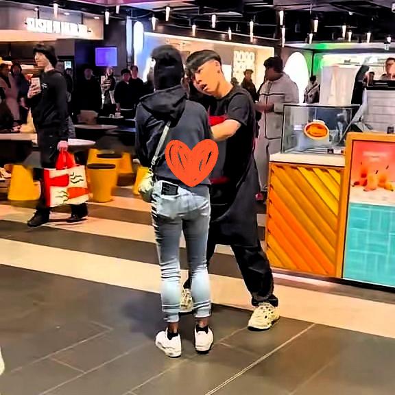 巴西博主直播偷巧克力，喊句“拍视频”就想免责？醒醒，中国的法律从不是摆设！15天