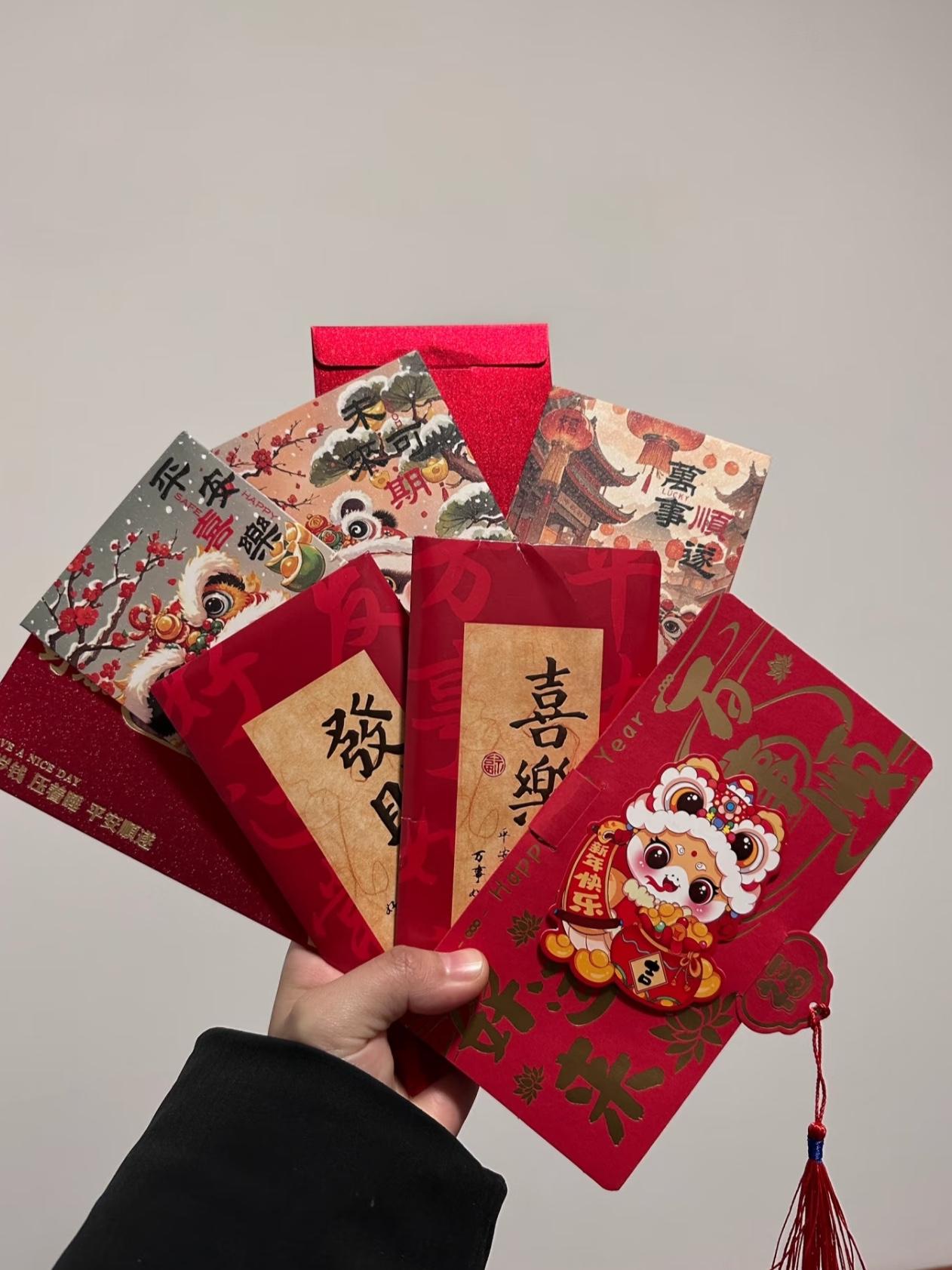 怎么可能不自卑！一朋友说今天去银行给孩子存了3万元的压岁钱，问我家孩子收了多少