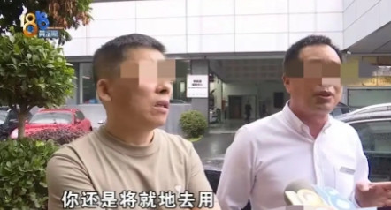 浙江杭州的黄先生10年前买了一辆保时捷卡宴，他和朋友说起这辆车时，朋友都羡慕不已