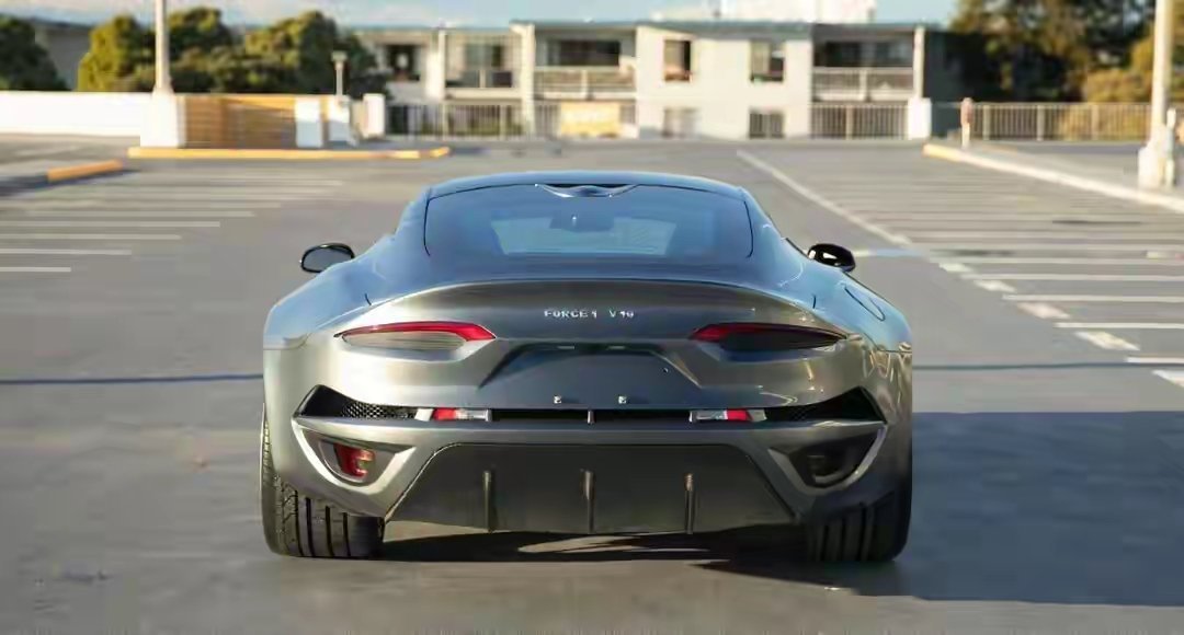 当以狂暴著称的道奇蝰蛇遇上传奇设计师亨里克·菲斯克，诞生了VLFForce1