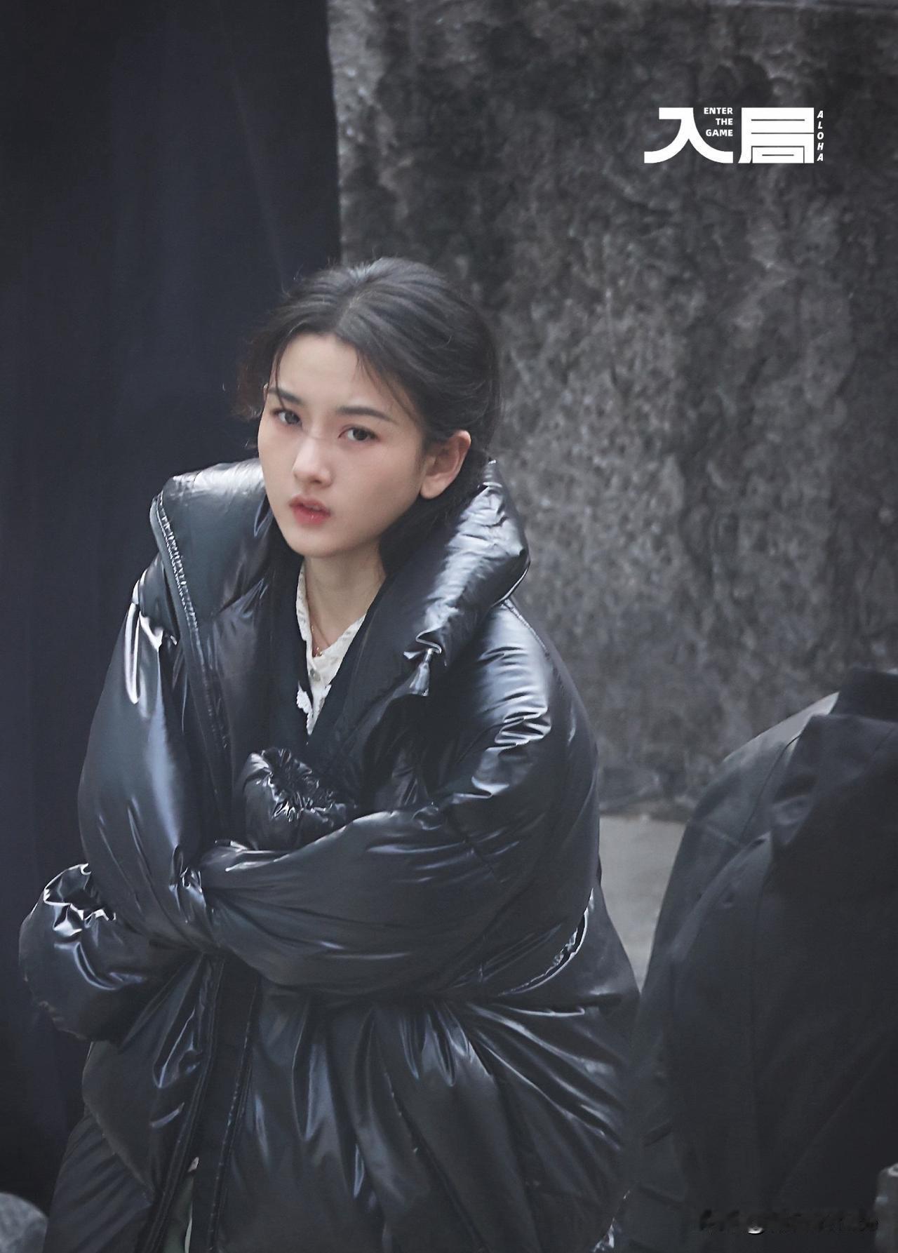 12月30日，宋祖儿《入局》留洋大小姐路透！宋祖儿穿民国服饰怎么显得怎么幼态？