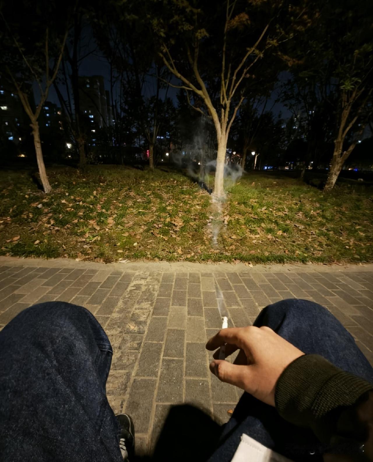 我42岁被公司裁员了，在家待了2个月没找到工作今年3月15号，我被公司裁员