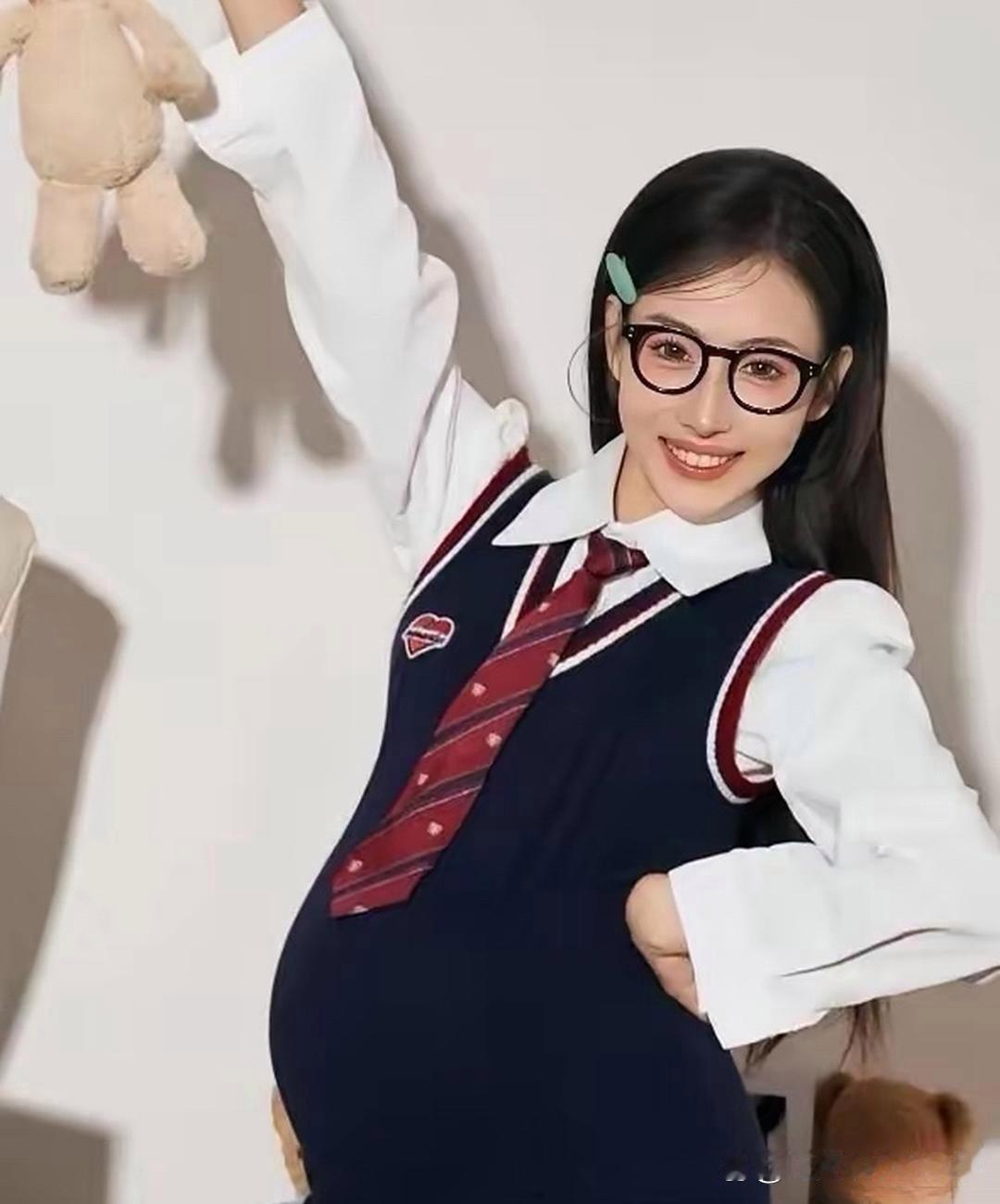 南京师大一个大二师范专业女生，查出怀了三胞胎她体育系男友一家知道后，连夜开六小时