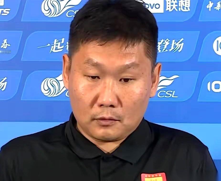 “我效力过的球队，都黄了。”就这一句话，我跟你说，比我看过的任何一部体育电影都