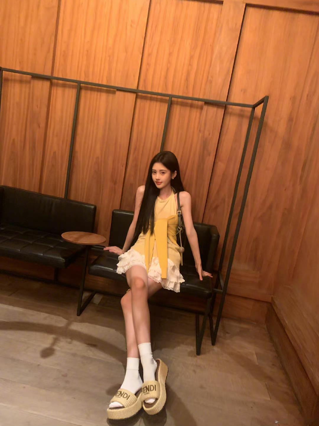 💛​​​