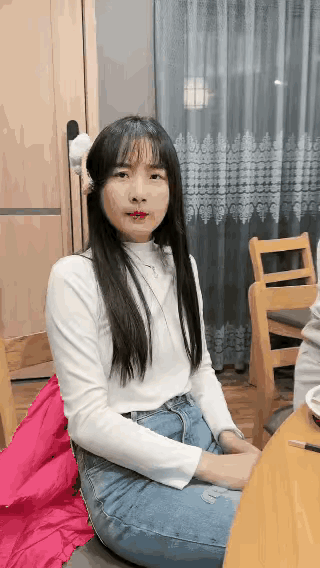 闺蜜：完辣，我暴露了吗？