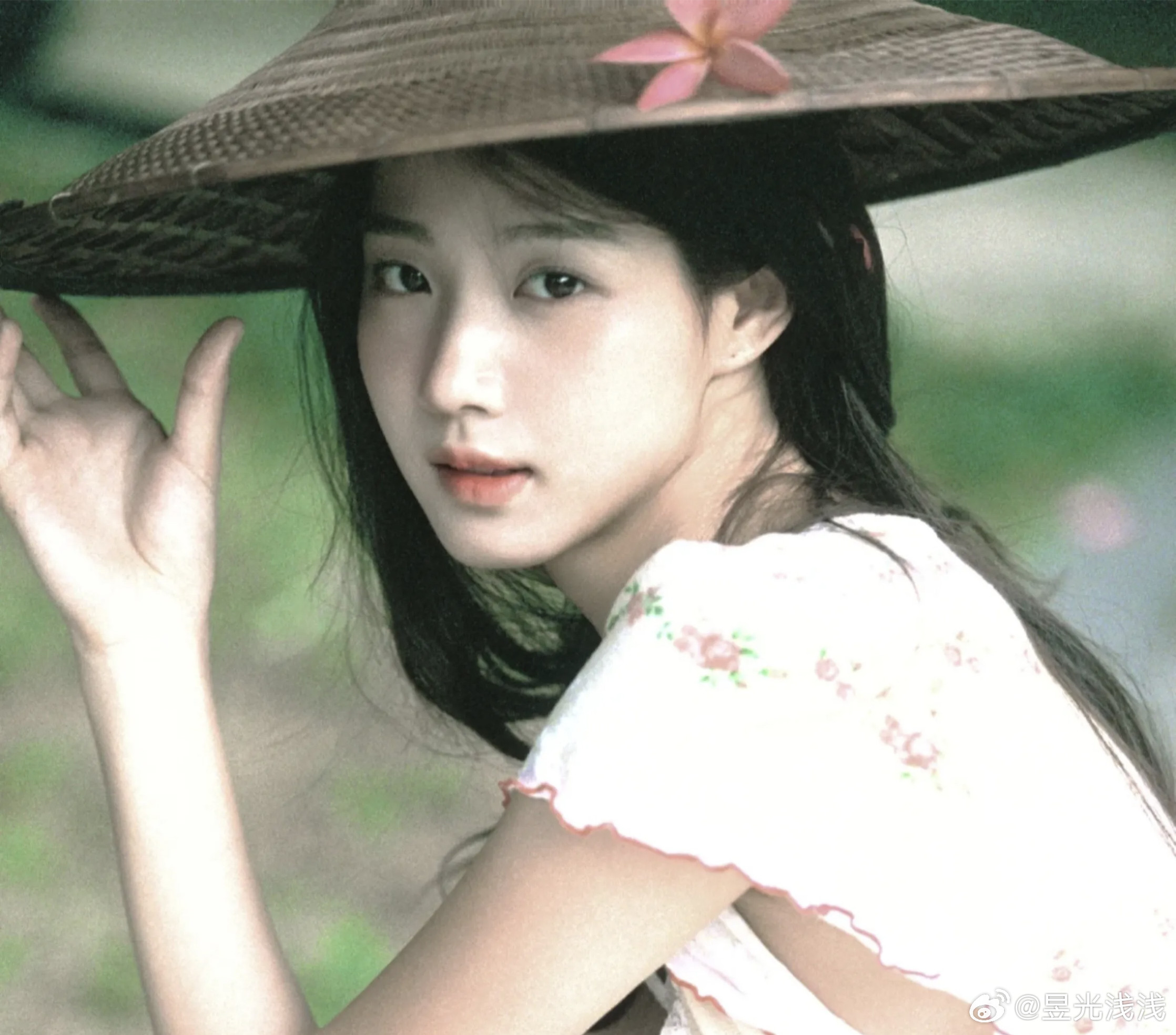 #卢昱晓#爱笑的女孩没烦恼😘​