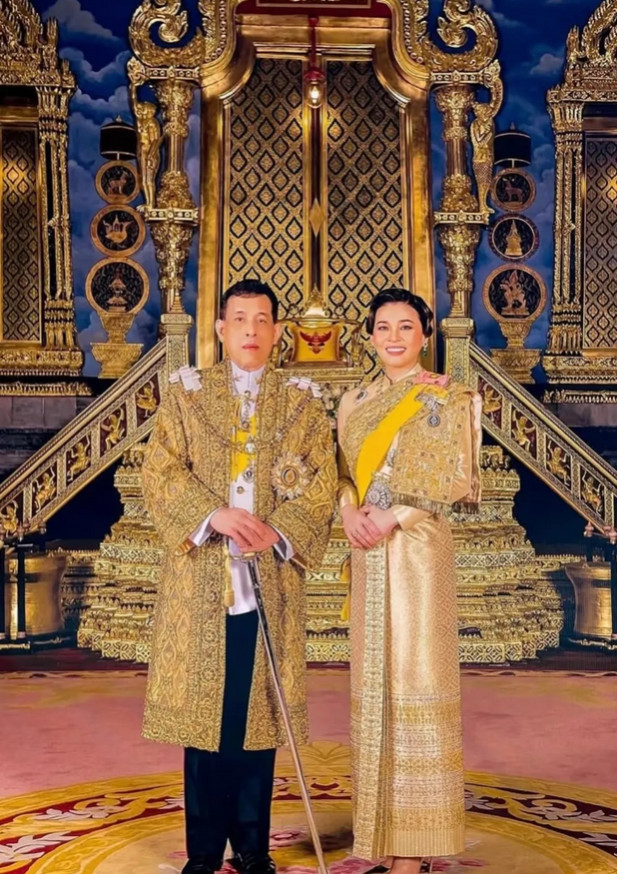 泰国王室真的是一手好牌！佩通坦被停职，按理来说应该彻底“下课”了，但没想到