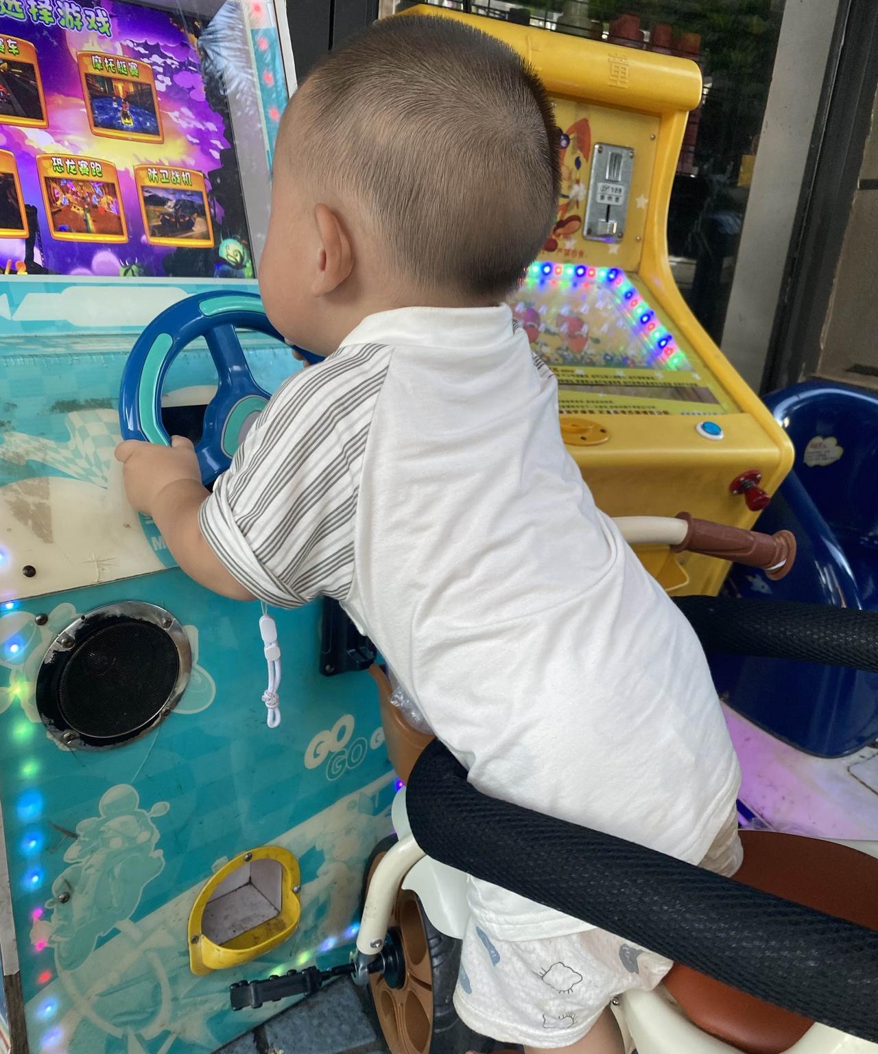 带娃以后才知道：1.一岁以后少对宝宝说“不”，越让他不做什么他越要反着来，这个