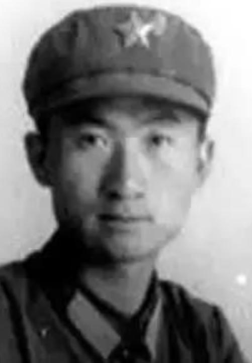 1986年，已经是大连陆军学院管理处副处长的王健林，却选择了转业。很多人都感到很