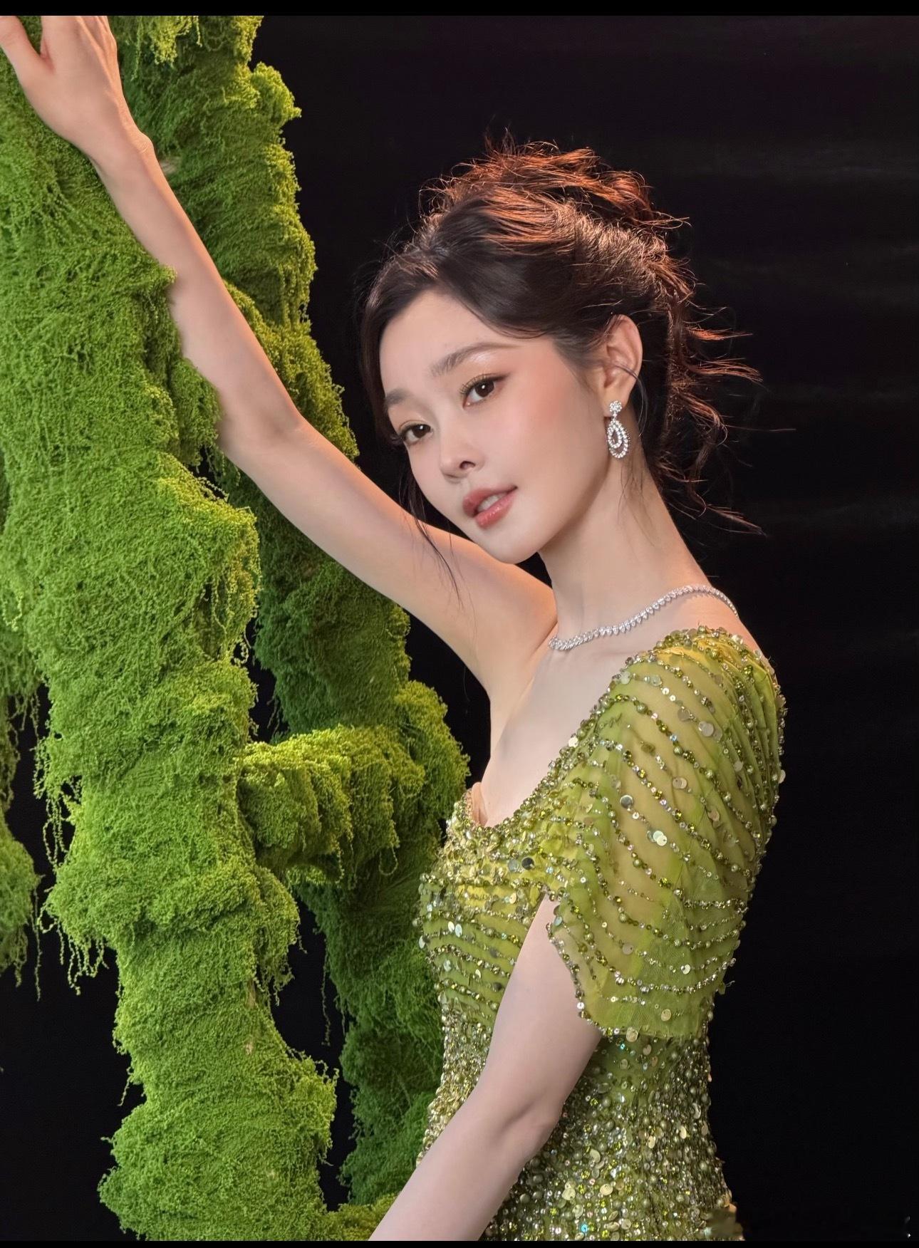 这造型把她的美展示出来了