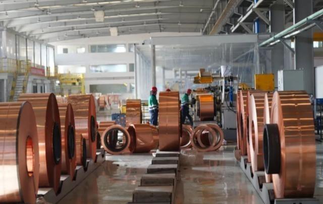 美国想要“以铜制中”，没想到玩脱了！在美国试图用铜价这张牌来卡中国制造业脖子时