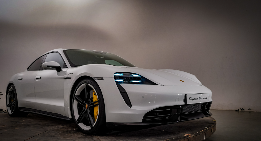 汽车市场出现一种奇葩的现状。