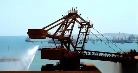 矿业圈突然炸锅！澳大利亚矿业巨头必和必拓抛出新合作条款，铁矿石价格直接上浮15%