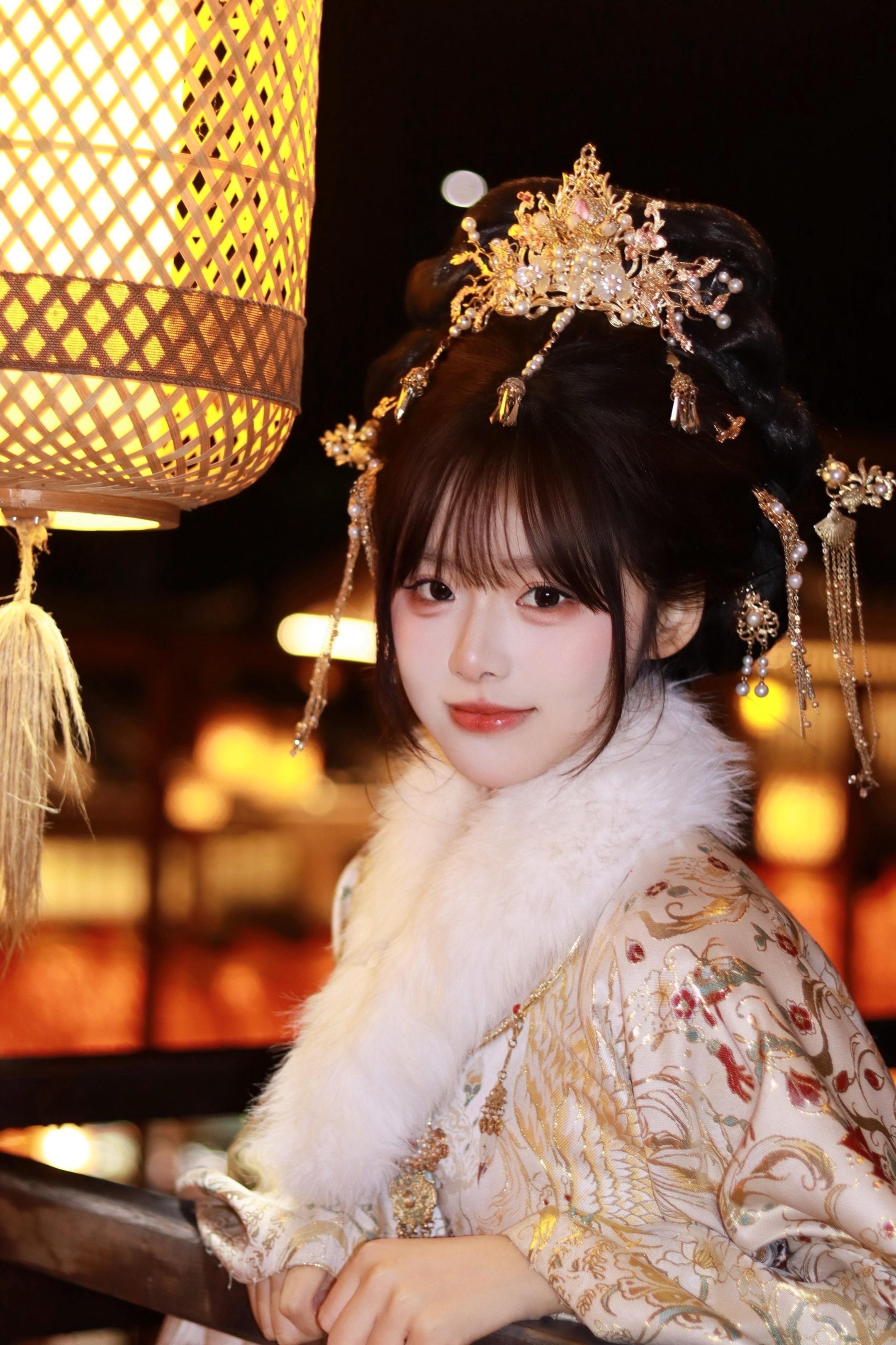 下马上花 醉仙同乐。