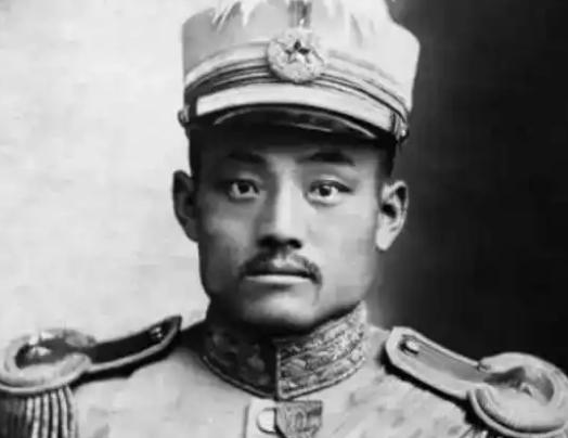 1918年，好色的张敬尧，看上了曾国藩的曾孙女，想仗势强娶。没想到一进门，女孩的