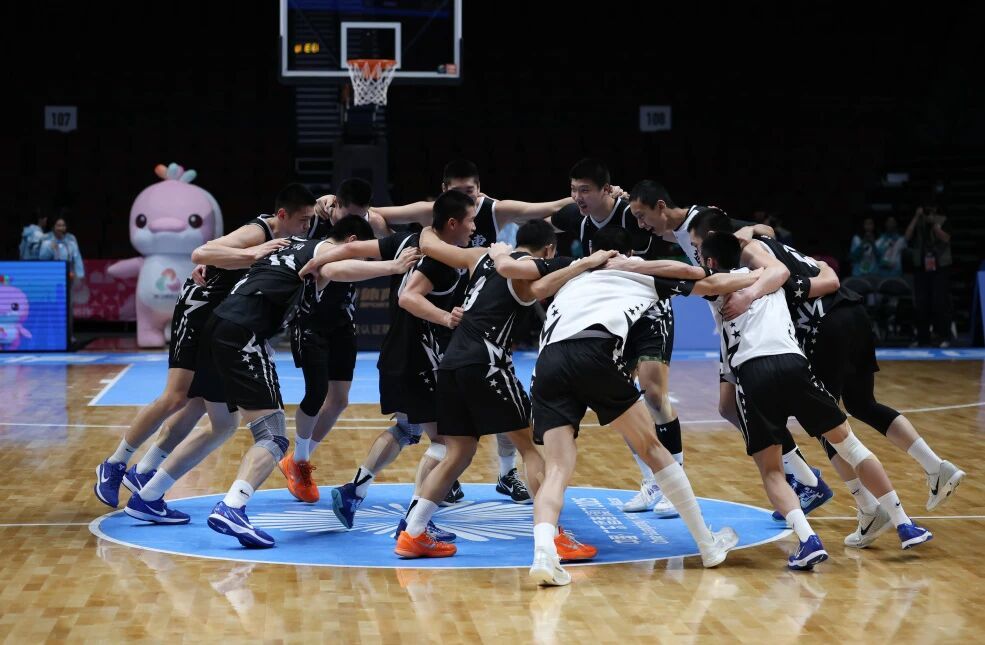 广东省内三家CBA俱乐部合力斩获十五运男篮五人项目三金，但要说再算上女篮成年组的