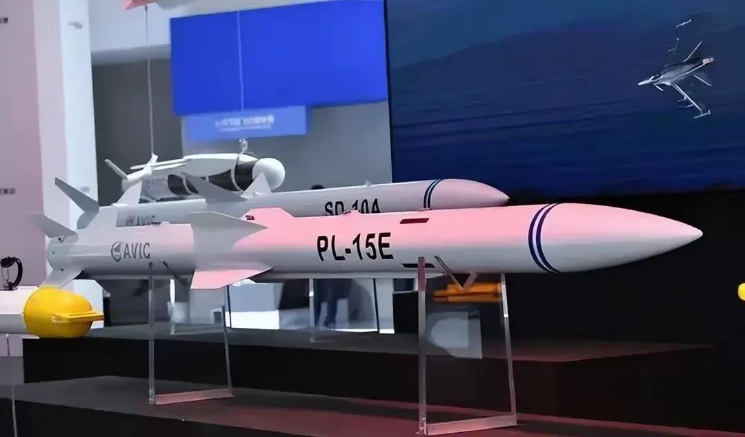 霹雳-15空空导弹基本情况：一、基本数据长度：约3.996米（外贸型PL-1