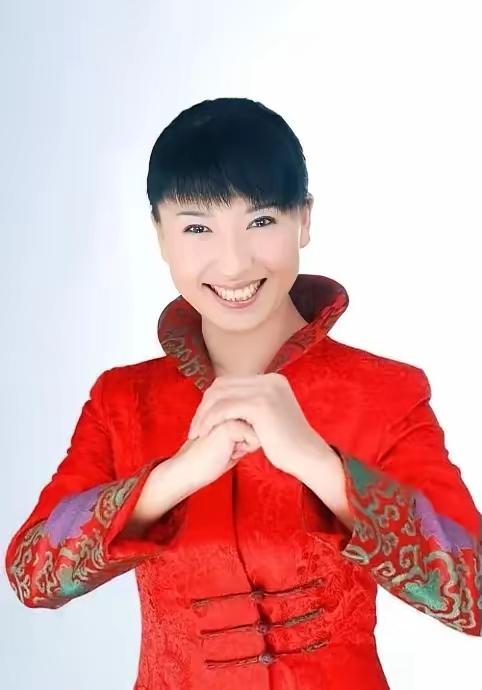 闫学晶说自己的床单洗干净了，有网友问：“你的人洗干净了吗？”​这让她很生气，说