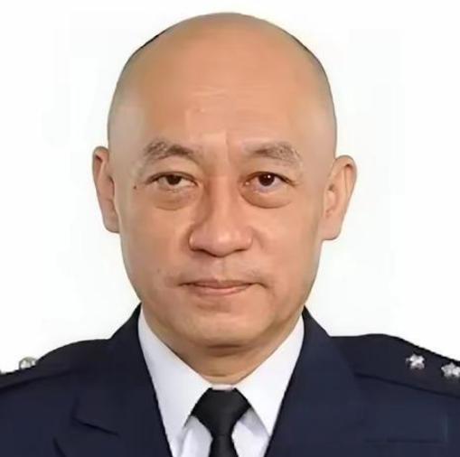 日本司令官、海军大将南云宪一郎表示：如果中国与日本像俄罗斯和乌克兰一样陷入“战争