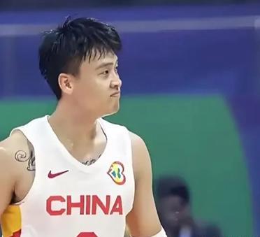马健：日本队如果没有归化外援，就是亚洲二流水平，与中国男篮完全不在一个层面上。