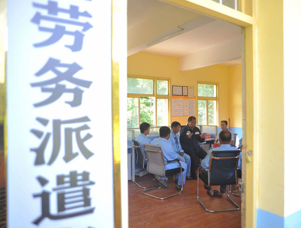 现在的劳务公司良心都被狗吃了太黑了用工单位给普工开5000，劳务直接
