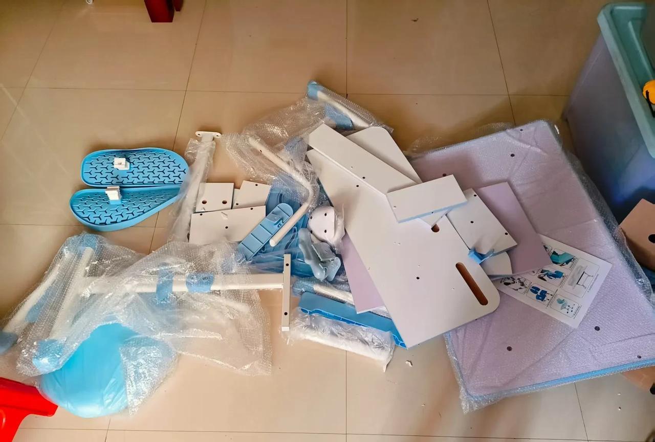 以后就算给钱，我都不会在网上买东西回来组装了，因为我笨！前段时间我就想给孩子买