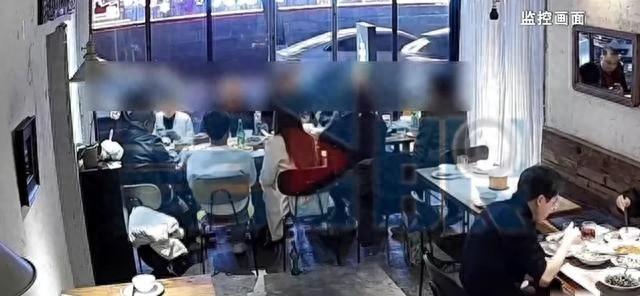 重庆10人聚餐1262元无人买单组局者耍赖引争议重庆10个人凑