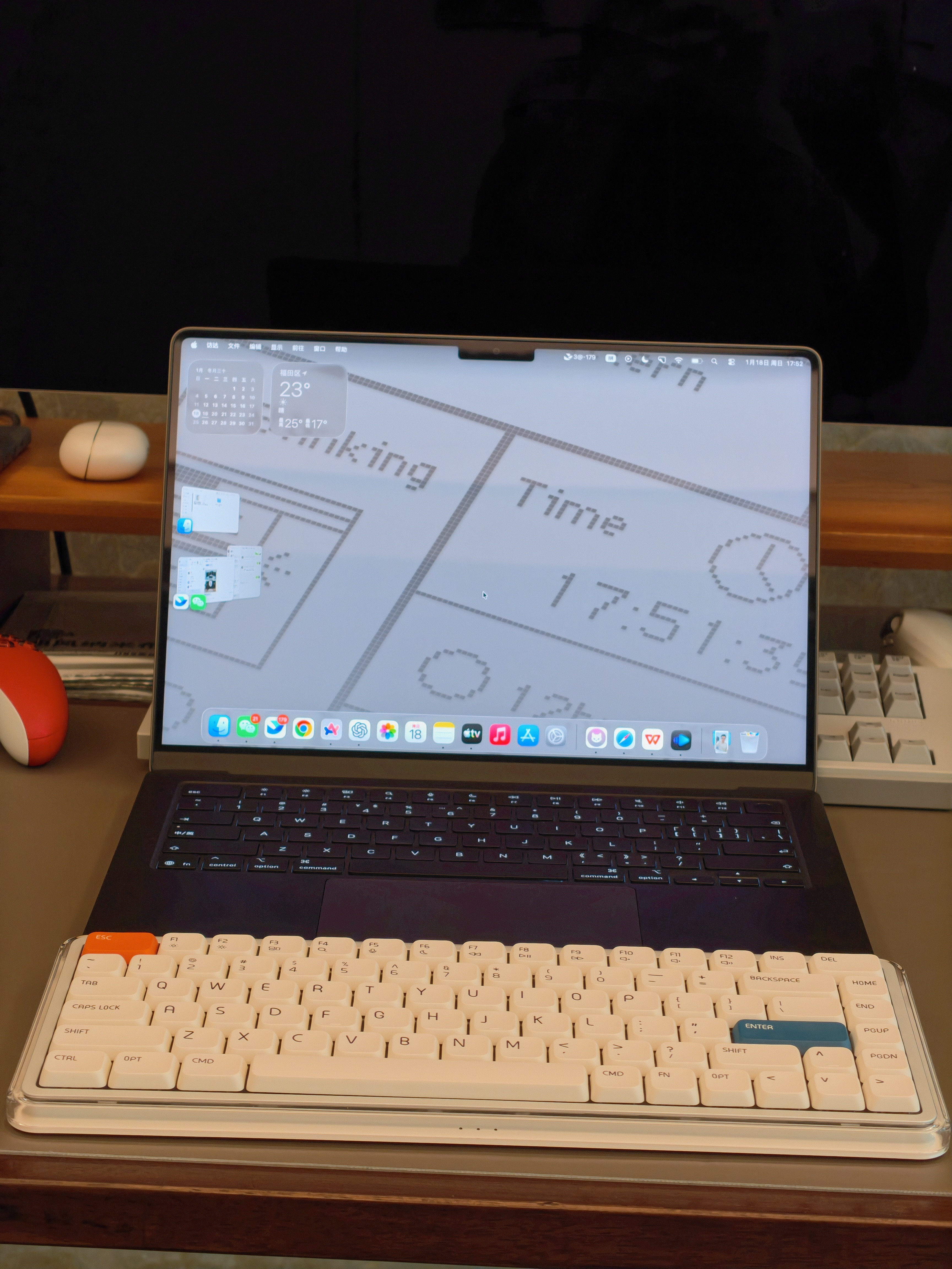 买的新键盘到了，颜值很高，和Mac完美适配