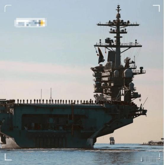 美国林肯号航空母舰于当地时间9月2日上午抵达泰国的林查班港，计划在那里休整5天