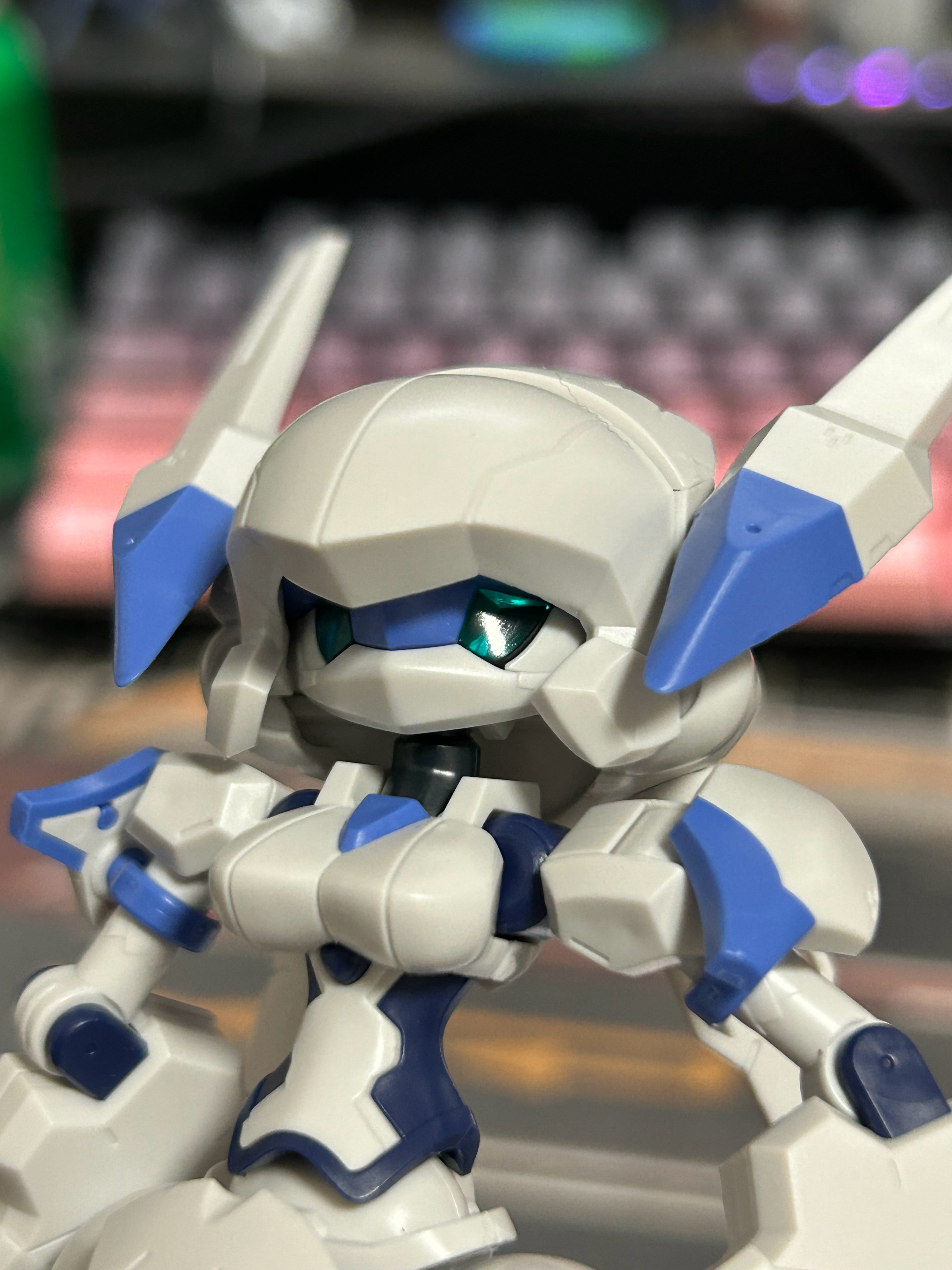 ↓😡↑[扁嘴]​​​