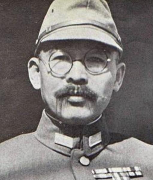 1937年，日本“淫魔少将”定下人生目标，“侵犯1万名少女，还必须得是处女”，临