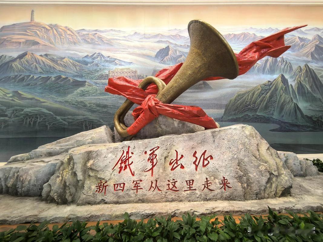 谁敢说新四军是偏师？第一版15名大将，新四军独占8席，超半数。1955年9月2