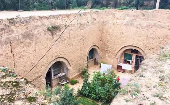 冬天的地窖温度那么高，古代穷人为什么宁愿冻死，也不在地窖御寒？在寒冬腊月，古