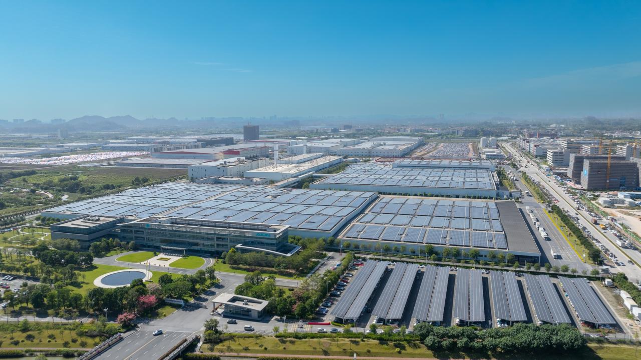 广汽的3000万，不止属于中国，也属于世界。以前说出海，就是卖车。现在广汽干的