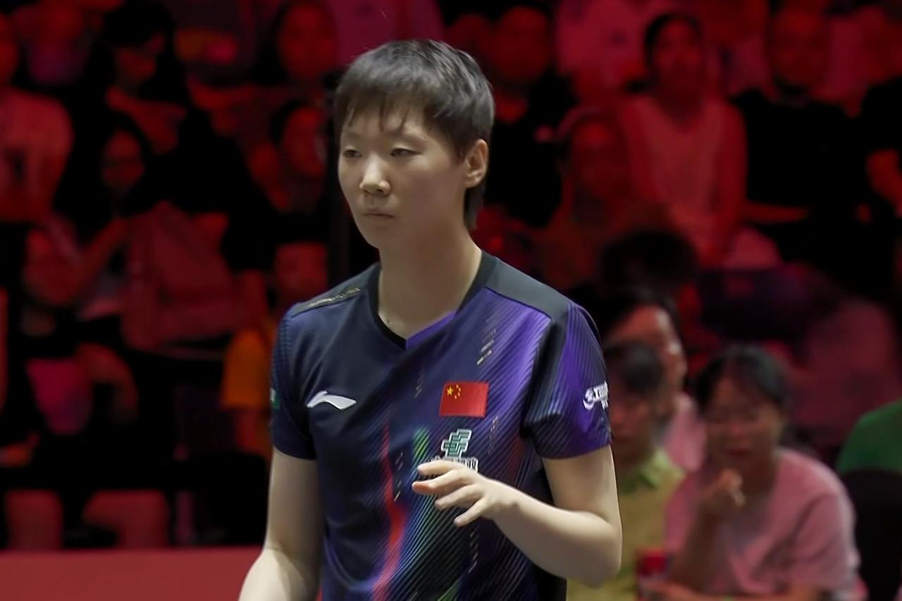 新加坡大满贯，王曼昱剑指冠军吗？鳗鱼首场比赛就没有热身。刚才林诗栋和大登第