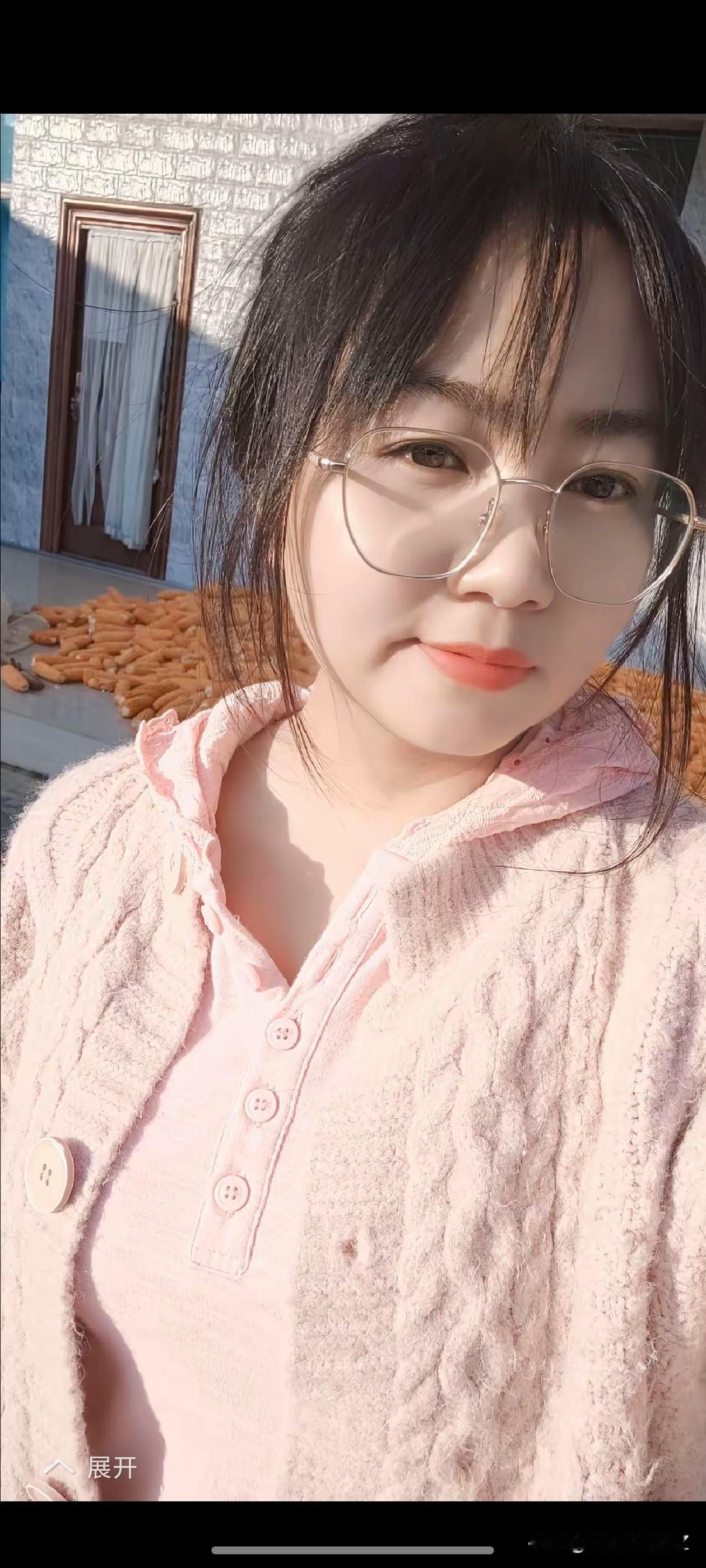 眼镜妹，，戴眼镜美女