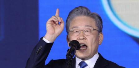 日本人和韩国人，为什么最近越来越恨我们？很多人都以为，是历史问题，是领土争端。错