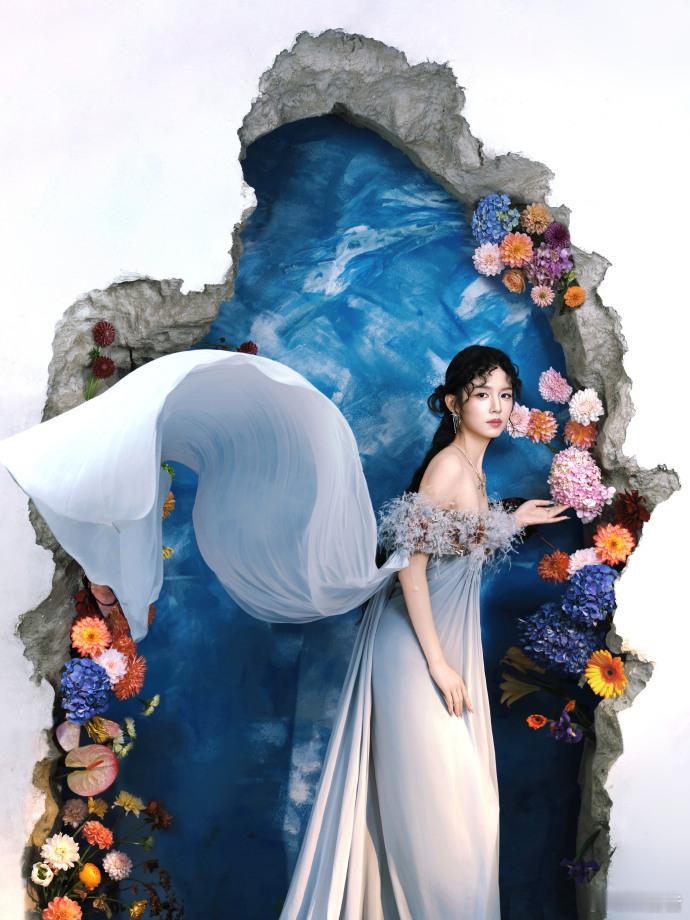 周也油画神女谁被周也的油画神女造型戳中！白纱羽毛仙气飘飘，清冷中带温柔，美得