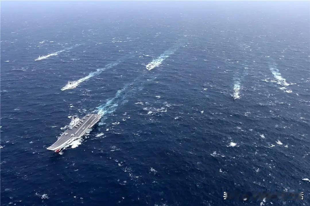 《在台海周边搞能打别人的武器？这可不是闹着玩的，纯属玩火！》谁要是敢在台海