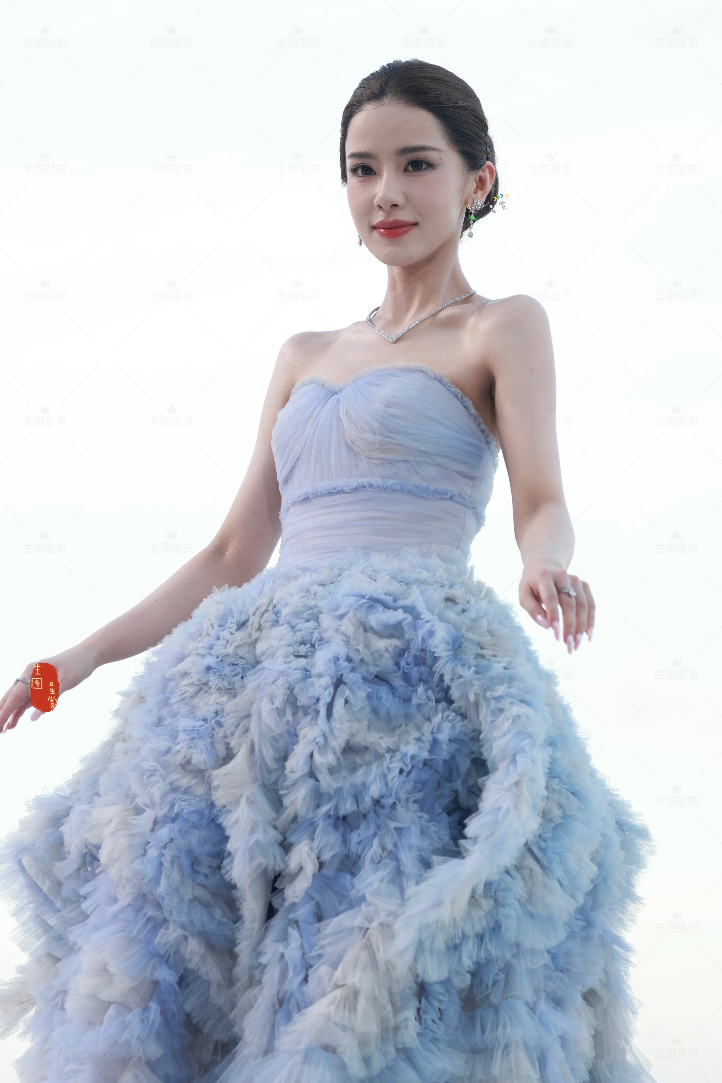 海洋系公主迅猛龙，盛放的一抹蓝💙迅猛龙特蕾莎时尚风格之夜红毯生图